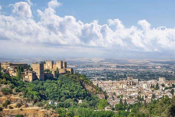 Dónde encontrar los mejores tés árabes en Granada