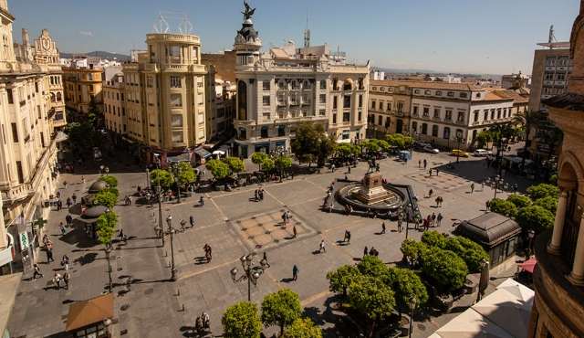 Qué hace especial a la Plaza de las Tendillas en Córdoba