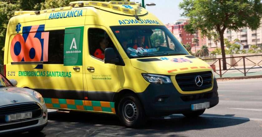 Accidente en la Avenida de Madrid deja dos motoristas heridos.
