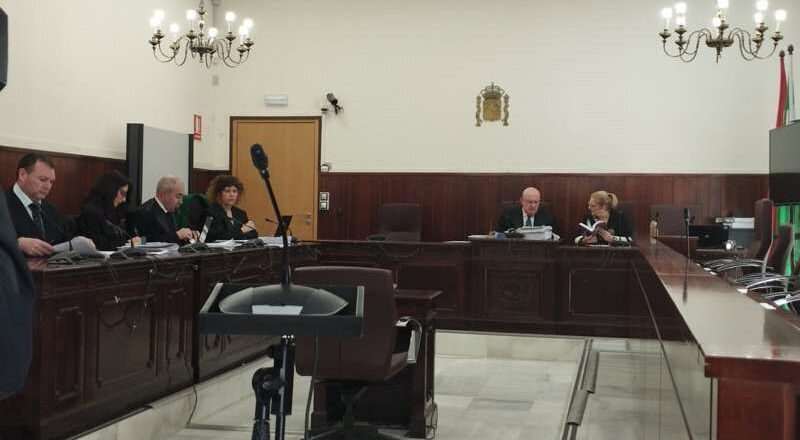 Acusan de homicidio a un hombre por el asesinato de su expareja en Palos, con agravante de violencia de género