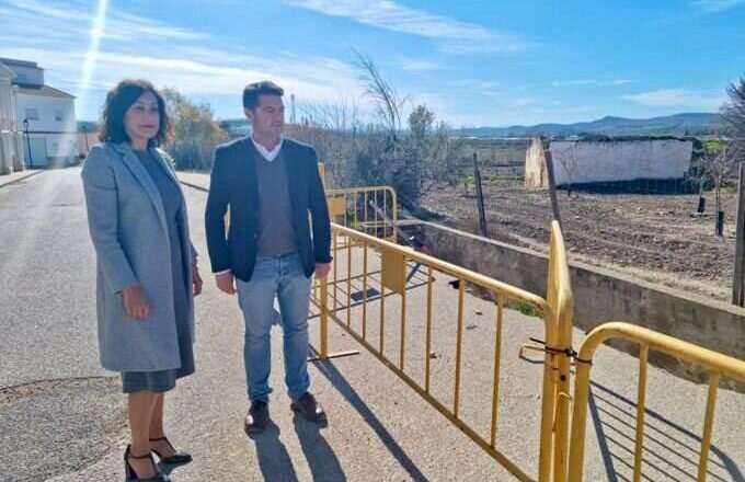 Aguadulce impulsa mejoras en el Centro de Mayores y en el equipamiento educativo a través del Plan Más Sevilla