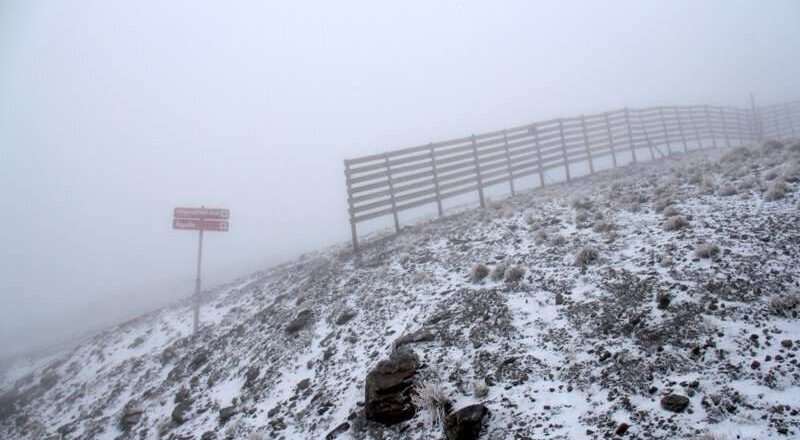 Alerta amarilla por nevadas en Granada y condiciones adversas de oleaje y lluvias en Cádiz, Málaga y Granada este lunes.