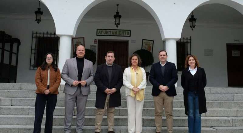 Catalina García resalta en El Bosque el compromiso de la Junta con el desarrollo sostenible.