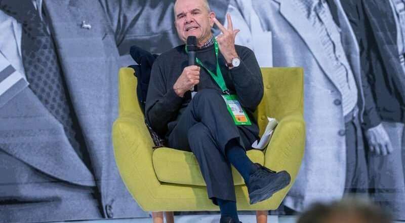 Chaves acusa a Moreno de haber vaciado la autonomía andaluza y de apropiarse de 30 años de gestión