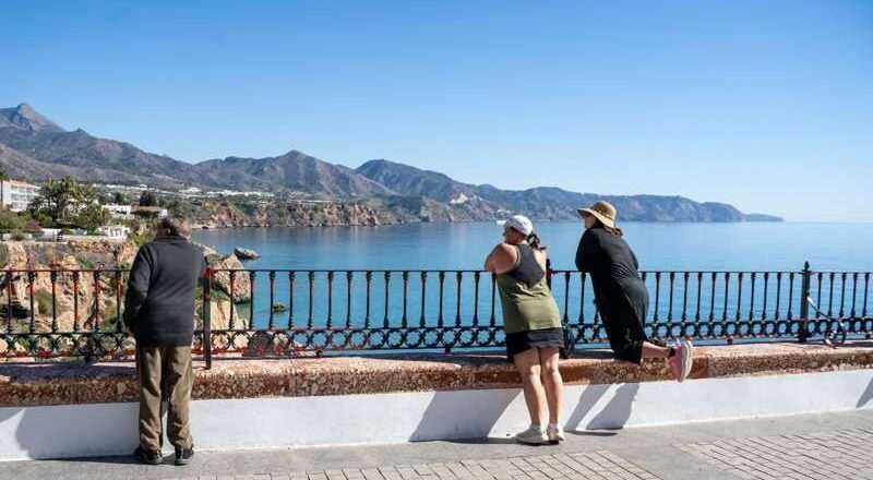 Concluyen las obras de rehabilitación del Balcón de Europa en Nerja