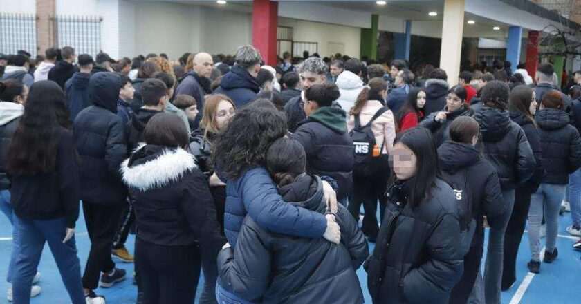 Desgarrador adiós a Álex, el joven asesinado en Córdoba, por parte de amigos, familiares y profesores.