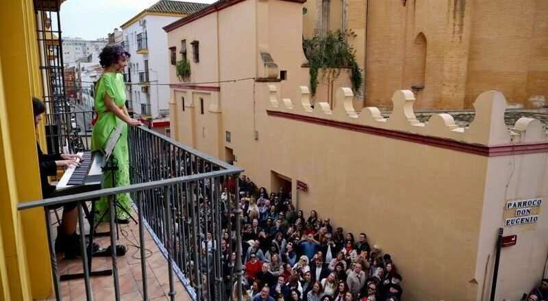 El Ayuntamiento promueve Ventus, un festival que convierte los balcones de Triana en espacios culturales