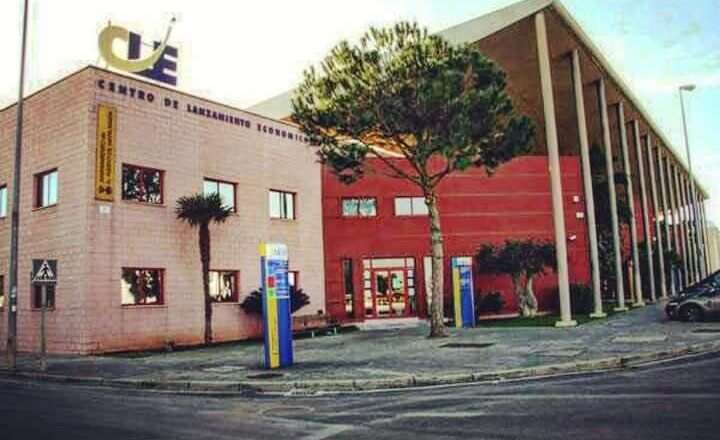 El gobierno municipal de El Puerto opta por disolver Impulsa El Puerto debido a su insostenible deuda heredada.