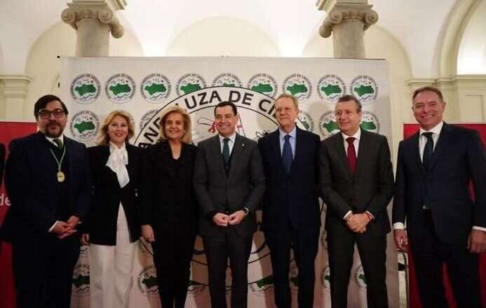 España destaca la «faceta humana» de Báñez por su aporte a un país mejor con Andalucía siempre presente.