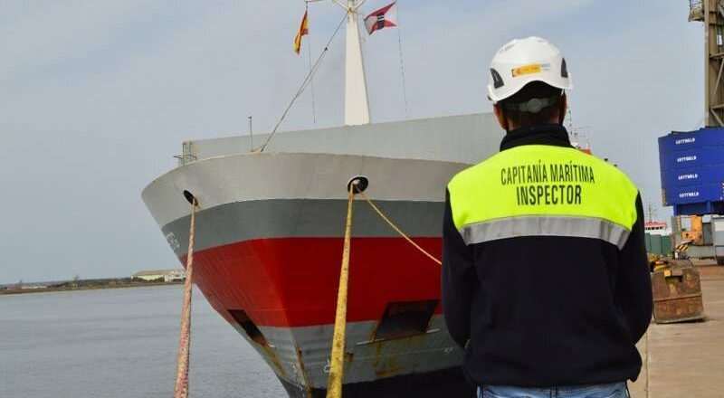 Gobierno inicia 244 expedientes a embarcaciones de recreo, motos de agua, pesqueros y mercantes en Algeciras