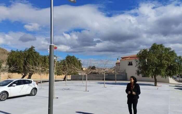 Inauguración de un nuevo aparcamiento gratuito de 800 m2 en Almanzora.