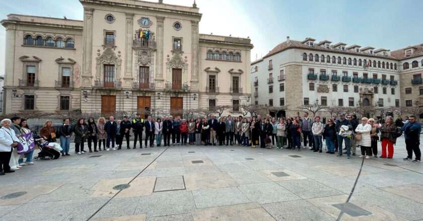 Jaén se une en la condena de la violencia machista