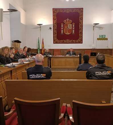 La defensa del condenado por el asesinato de Castillo Higueras presentará un recurso contra la sentencia.