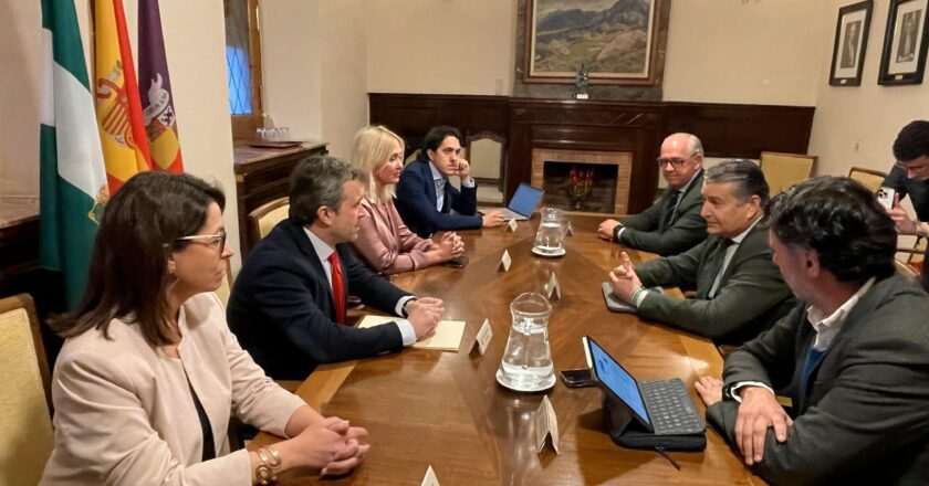 La Junta avanza en el equipamiento de El Banco