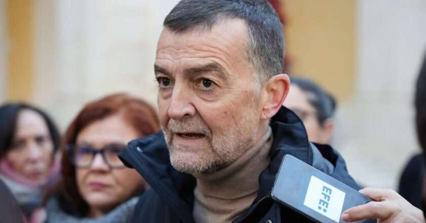 Maíllo resalta la declaración de la ‘Desbandá’ como un sitio de memoria frente al fascismo ya establecido.
