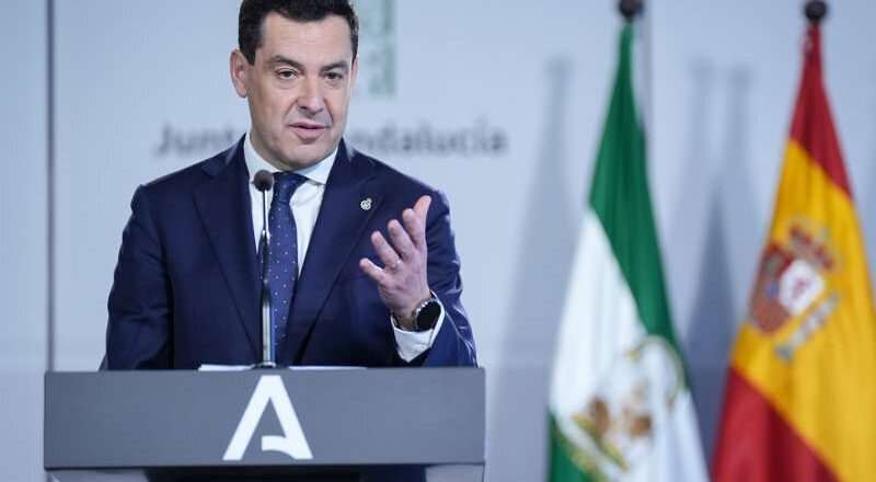 Moreno considera que el PP debe distanciarse de Vox, al que percibe atrapado en una estrategia estadounidense ajena a España