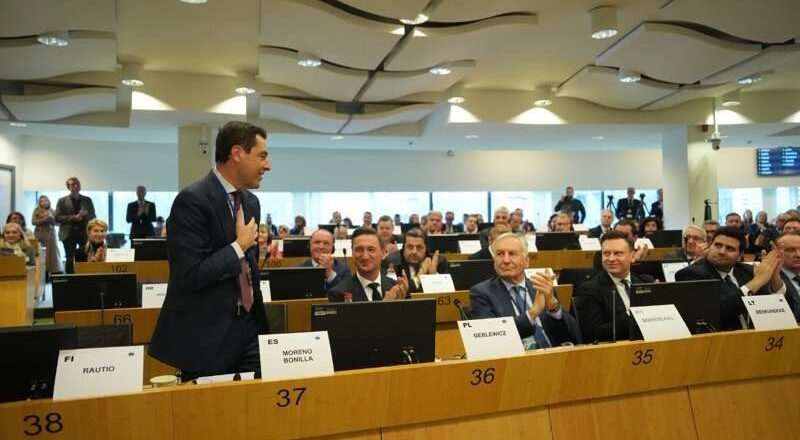 Moreno viaja a Bruselas para ser elegido presidente del CDR