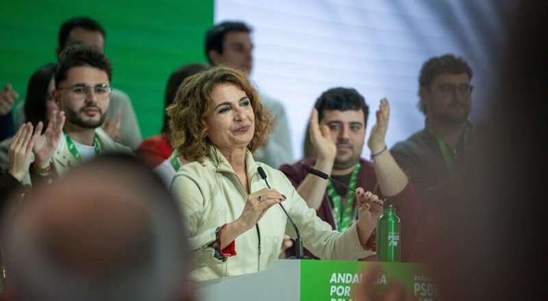 Propuestas del PSOE-A: atención sanitaria en 48 horas, reducción del ratio por aula y fomento de más VPO