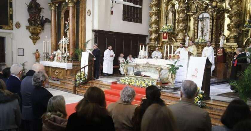 Se inaugura la Puerta Santa del Jubileo de los Padres Trinitarios.