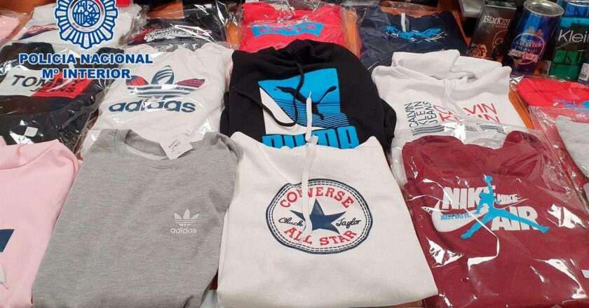 Tres años de prisión por falsificación y venta de ropa de marca en Jaén.