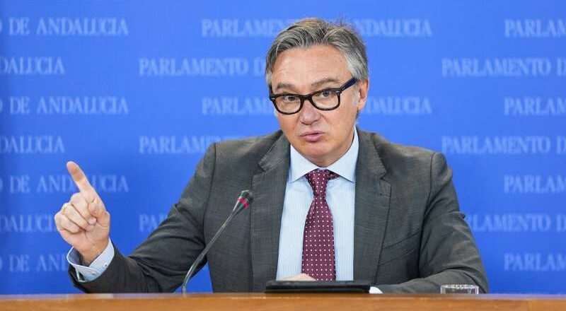Vox solicita una evaluación del cumplimiento legal del PP en el uso de subvenciones y considera que Moreno está en conflicto con José Luis Sanz