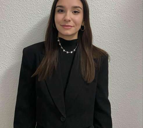 Alumna de la UHU recibe un premio por su investigación sobre discursos de odio en medios y redes sociales