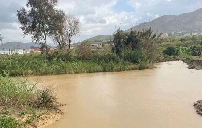 Andalucía registra 137 incidencias por lluvias y 17 familias son desalojadas en Ardales (Málaga) debido a la crecida del río