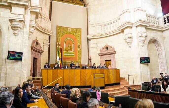 Debate en el Pleno del Parlamento sobre sanidad, educación infantil gratuita y la Policía adscrita esta semana