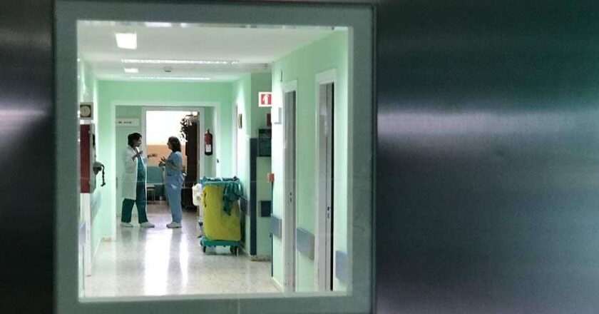 Dos personas resultan heridas en un incendio de vivienda en Nerva