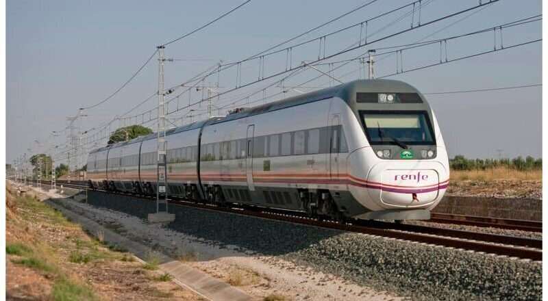 Interrupción de la línea ferroviaria Huelva-Sevilla debido a acumulación de agua entre Niebla y San Juan del Puerto
