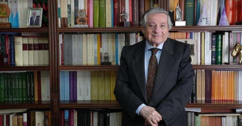 Juan Aranda Doncel propone un mayor arraigo de la Semana Santa en la sociedad