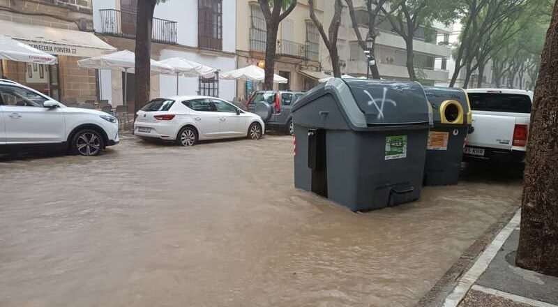 La alcaldesa expresa su agradecimiento a los servicios de Emergencias y Fuerzas de Seguridad tras el chaparrón