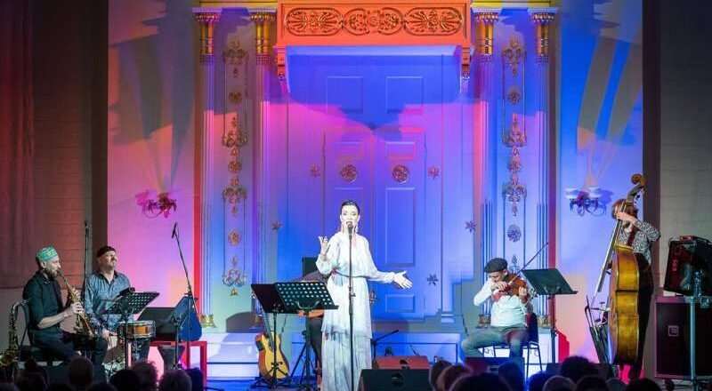 Magda Navarrete se presenta en el ciclo ‘Música y otros ritmos’ de Fundación Caja Rural del Sur