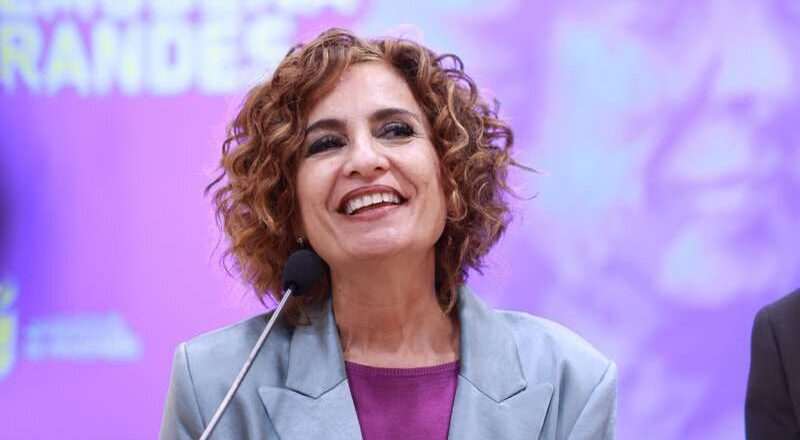 Montero relaciona el retorno de la Fundación La Caixa a Cataluña con el éxito de la política de normalización de Sánchez
