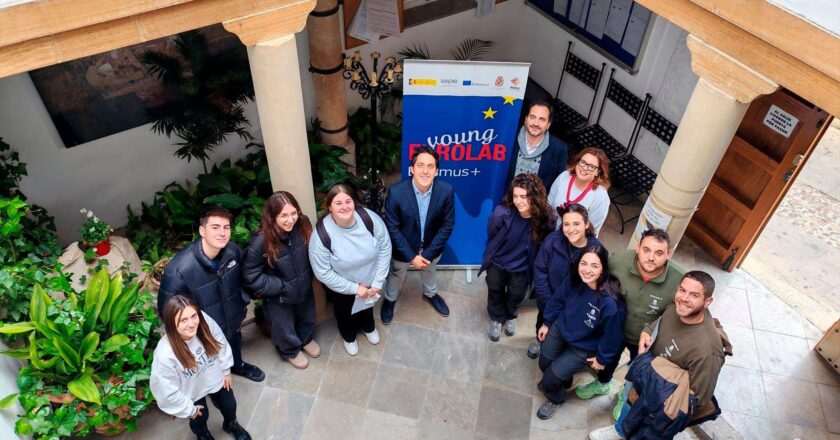 Nueve jóvenes de Jaén viajan a Praga gracias a becas de formación de Imefe