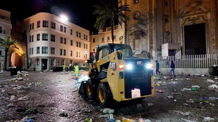 Se recolectaron 77.780 kilos de residuos en el casco histórico durante la noche del sábado de Carnaval