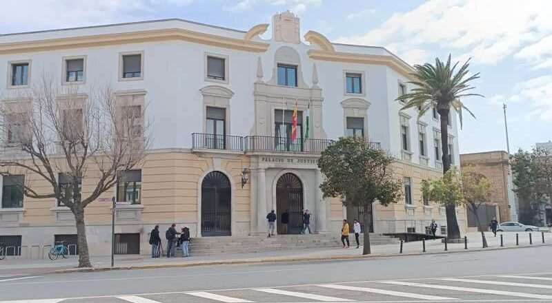 Un juzgado convoca a dos interventores de la Junta como testigos en el caso de los contratos del SAS