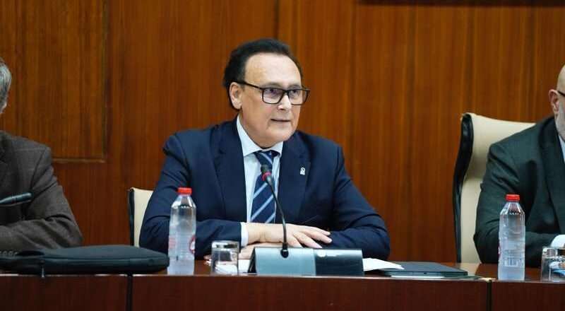 Villamandos señala un error de cálculo en la deuda de la UCA y ofrece su apoyo para buscar soluciones