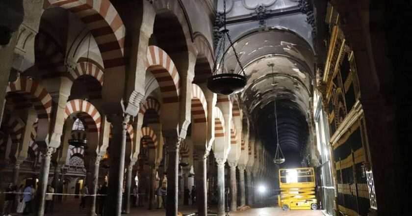 La Junta Islámica expresa dolor ante el incendio de la Mezquita-Catedral de Córdoba y exige explicaciones