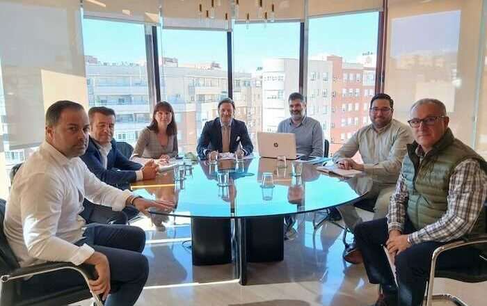 La Junta inicia el proceso para expandir el área metropolitana de transporte en Almería