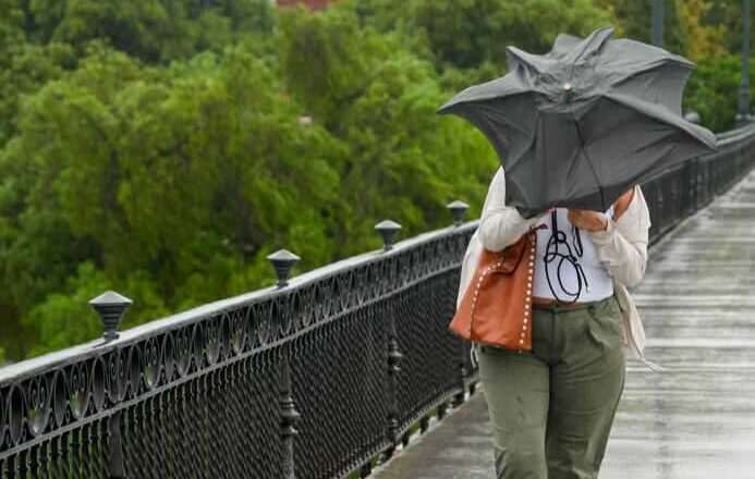 Borrasca activa este viernes avisos amarillos por lluvias o viento en toda Andalucía excepto Almería y Jaén