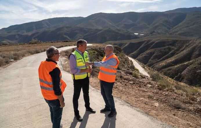 Mejora integral del camino que conecta Padules y Almócita en el marco del Plan de Caminos