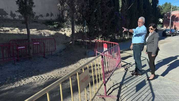 Mejoras en las conexiones de la red de saneamiento en El Palomar por parte del Ayuntamiento de Huércal de Almería