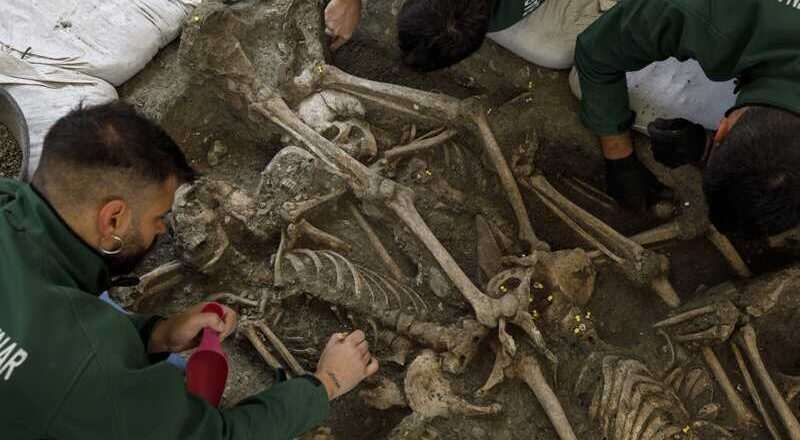 Retoman las exhumaciones de víctimas del franquismo en el barranco de Víznar