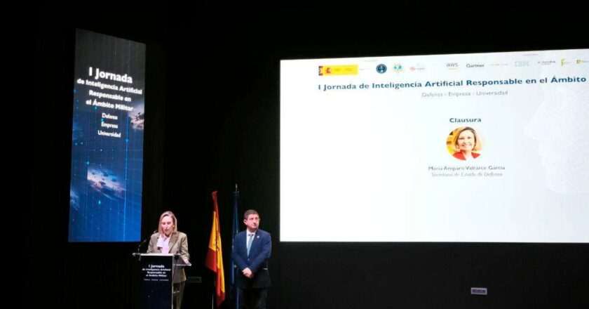 Valcarce presenta nuevas contrataciones y el desarrollo industrial de Jaén mediante el Cetedex