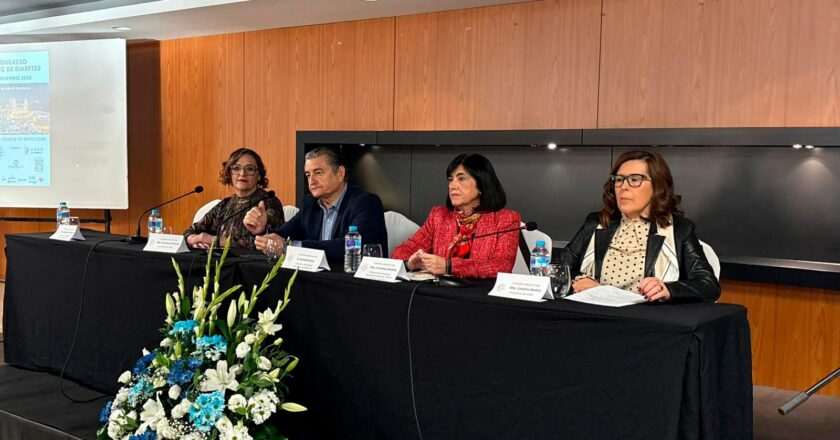Sanz sumará 188 nuevos profesionales para fortalecer la sanidad en Jaén