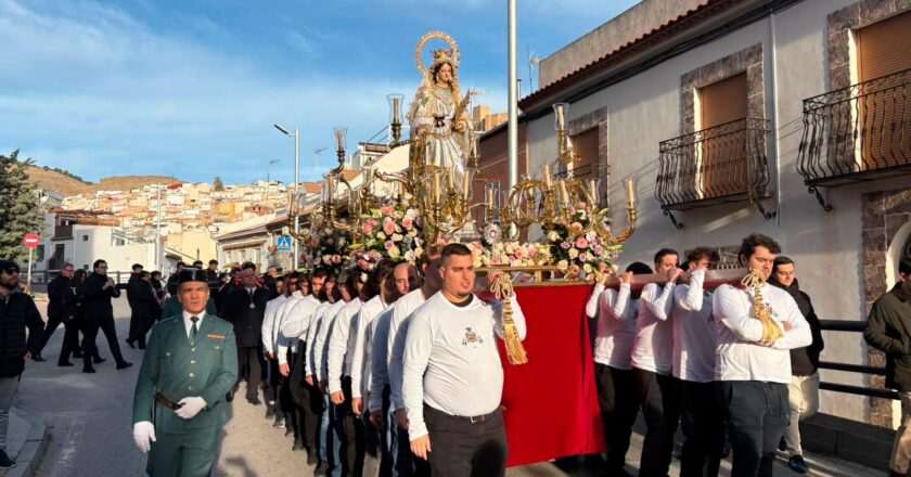 Cierre espectacular de la romería de Santa Catalina en una mañana brillante