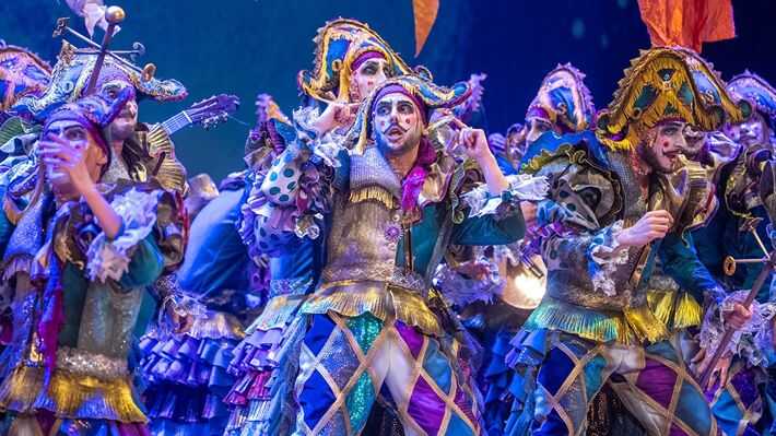 La comparsa ‘Los locos’ obtiene la Aguja de Oro al mejor tipo del Carnaval 2026