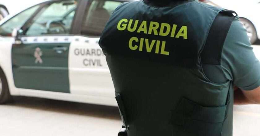 Descubren el cuerpo de una mujer con evidencias de violencia en una casa en Cártama