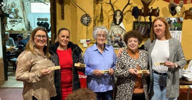 Reconocimiento a la trayectoria de las mujeres socialistas en la política de Beas